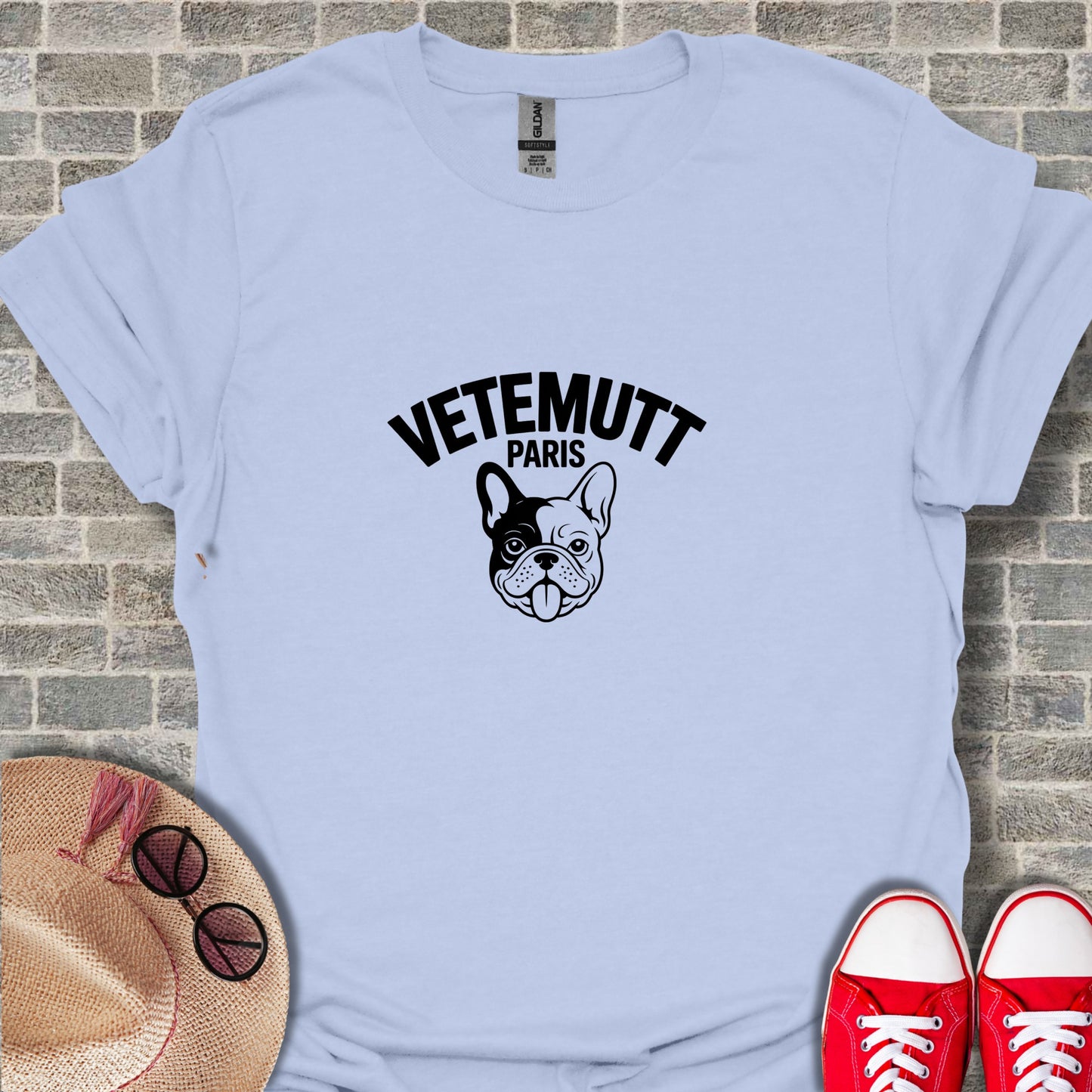 Vetemutt Paris French Bulldog Graphic Tee