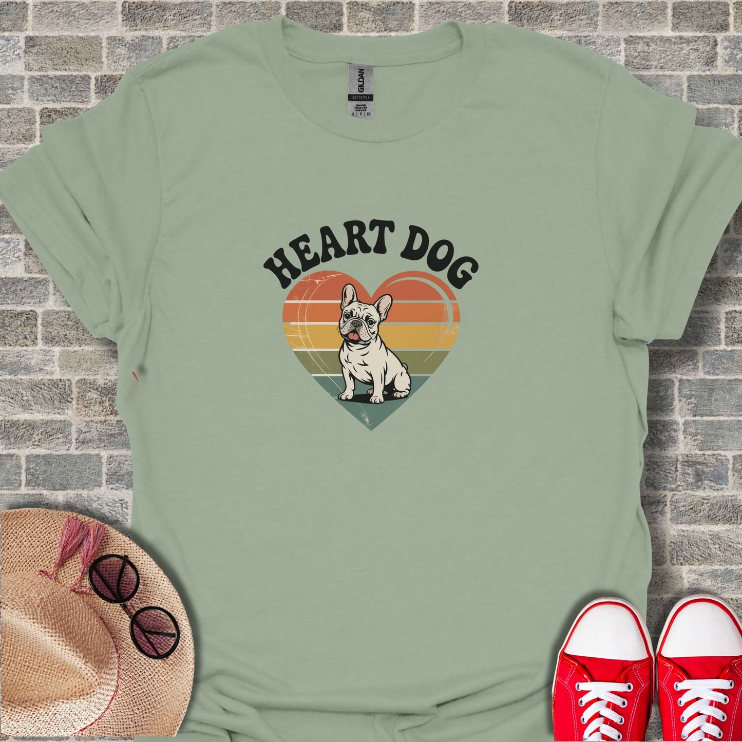 Heart Dog Retro French Bulldog Graphic T-Shirt