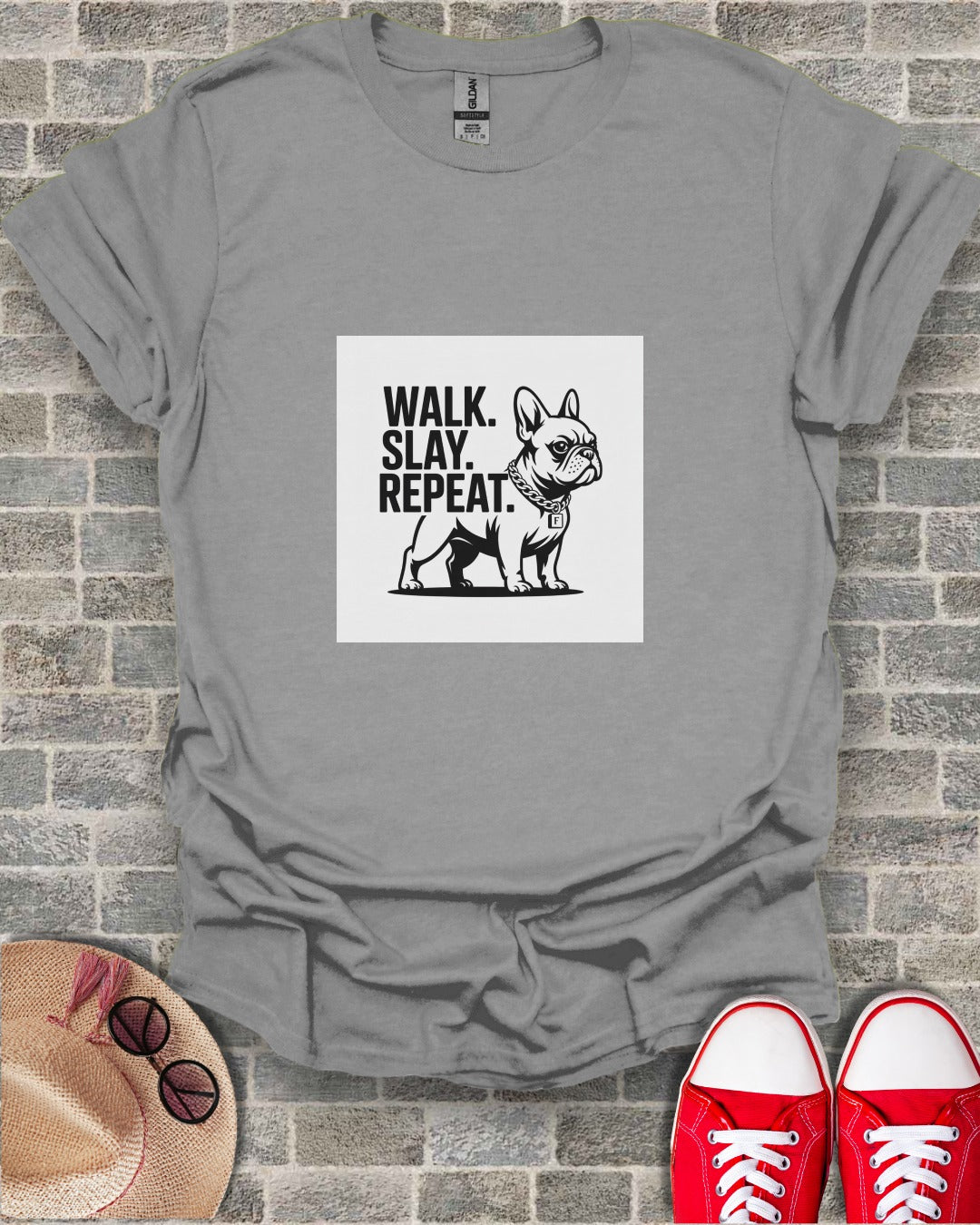 Stylish Casual T-Shirt with Fun Bulldog Graphic Print
