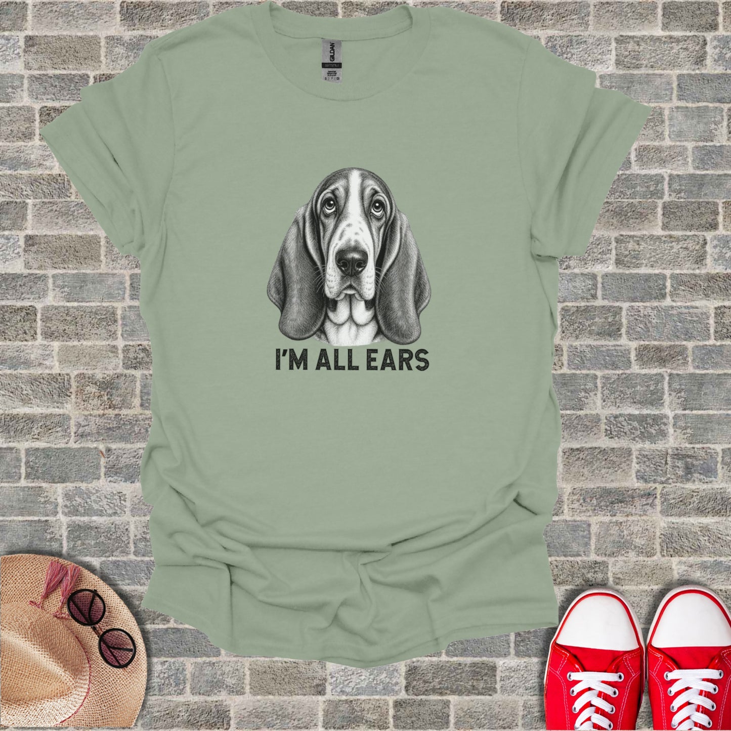 T-shirt with a sketched Basset Hound face and the text "I'M ALL EARS".