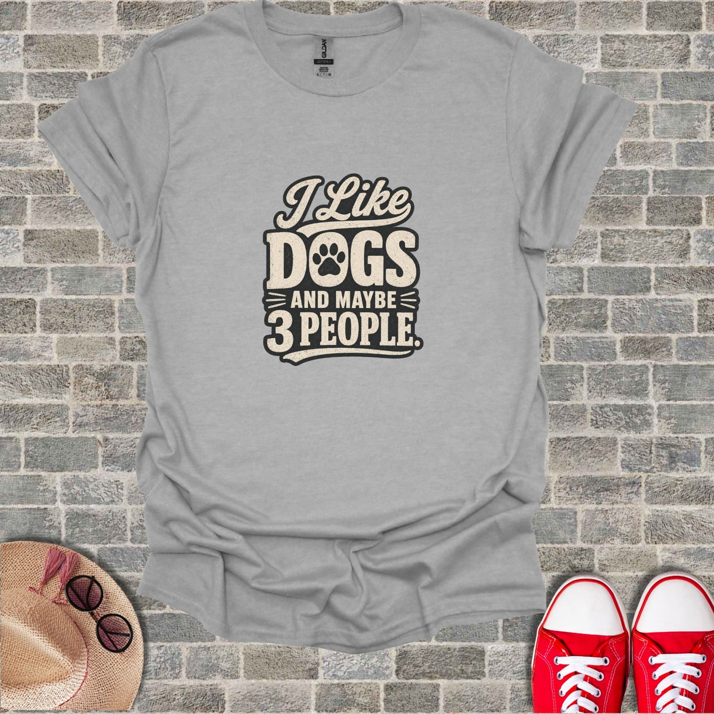 Grey t-shirt with "I Like Dogs and Maybe 3 People" text.