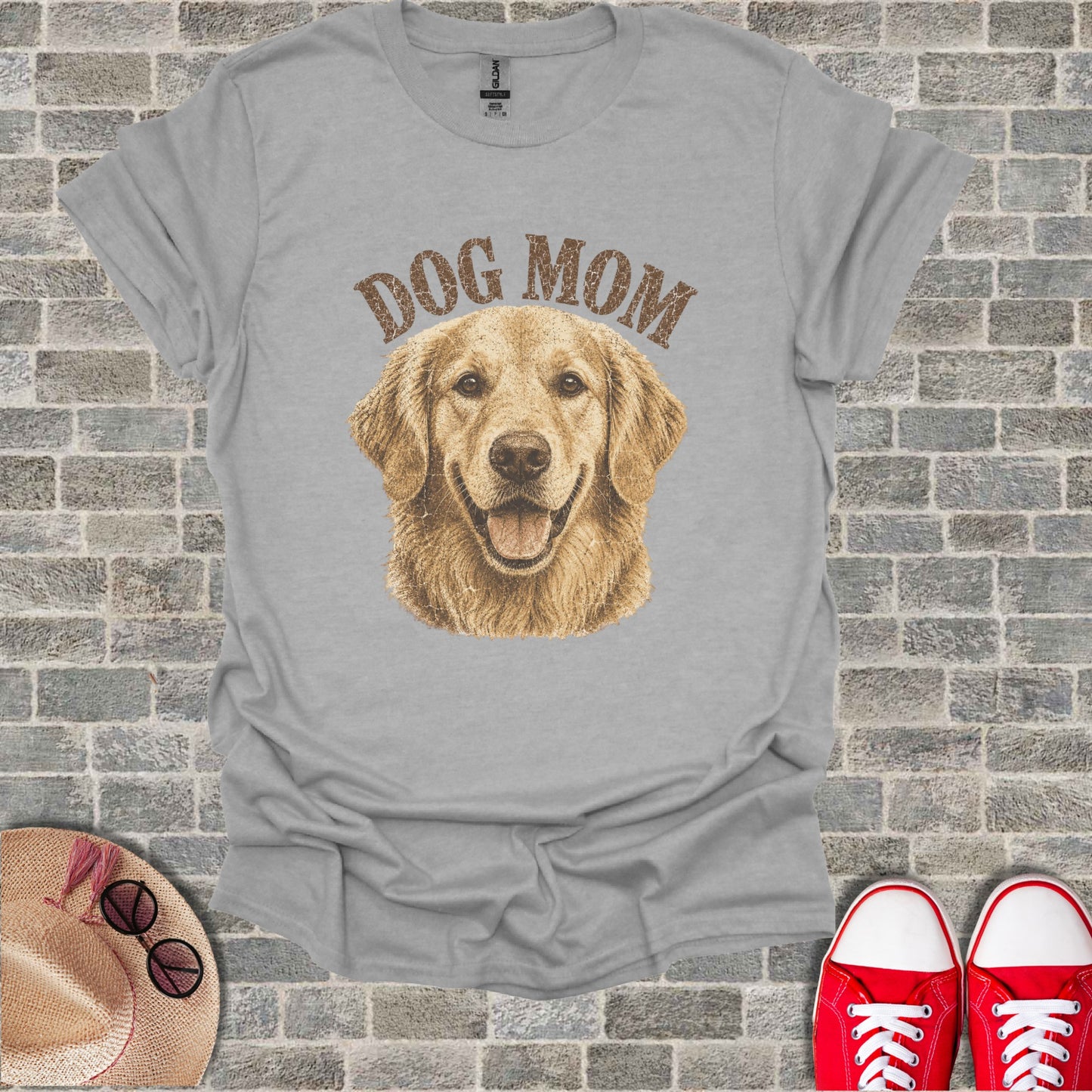 Grey t-shirt with text "DOG MOM" and a golden retriever graphic.
