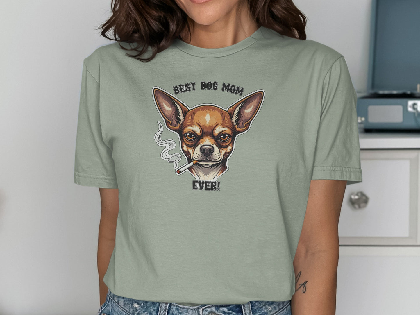 Best Dog Mom Ever Chihuahua Graphic T-Shirt