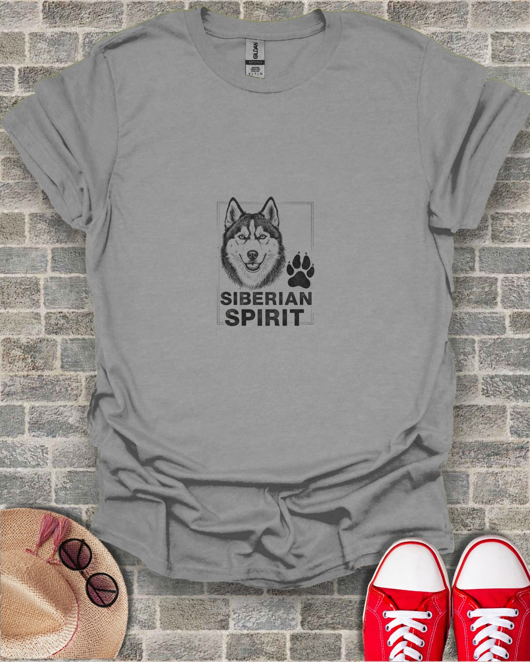 T-shirt with Siberian Husky and paw print graphic, text "Siberian Spirit".