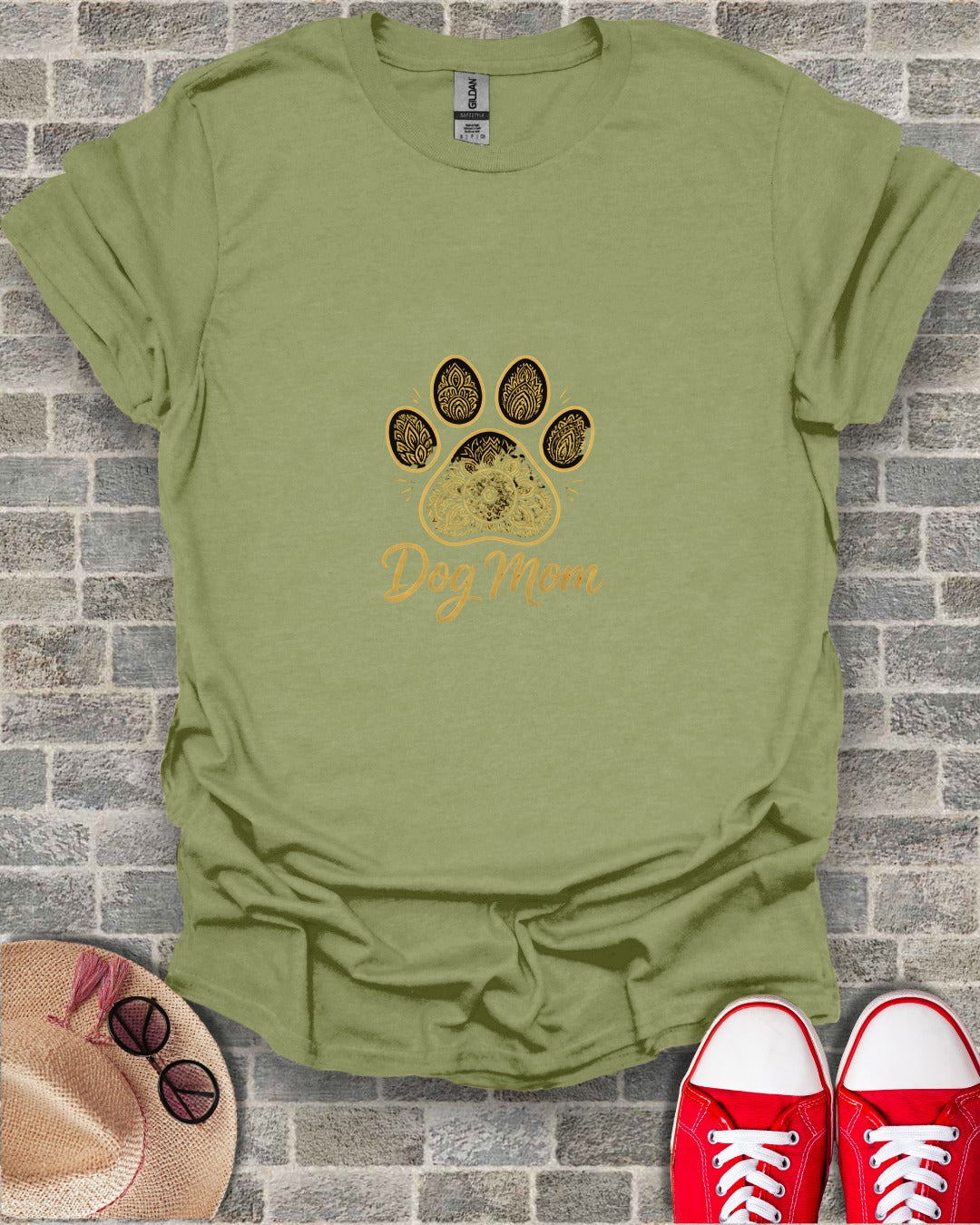 Olive green t-shirt with a gold paw print and "Dog Mom" text.