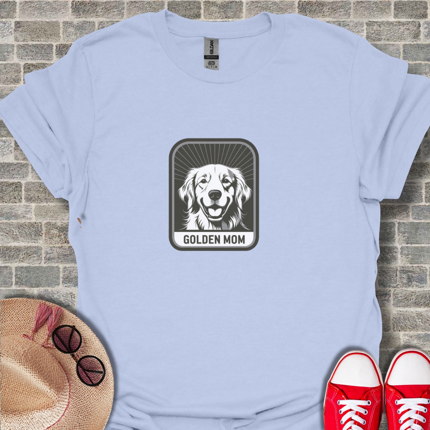 Golden Mom Graphic T-Shirt for Dog Lovers