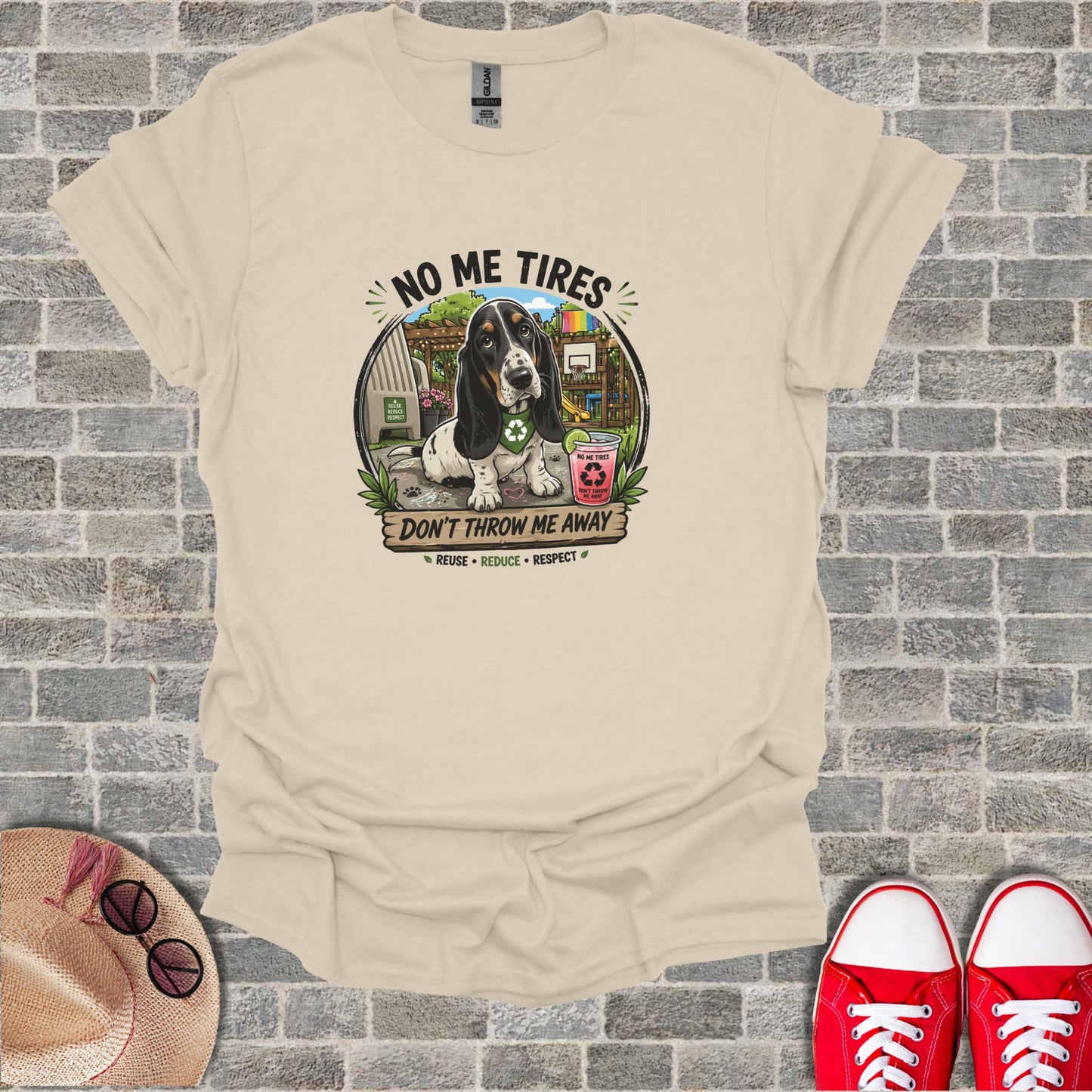 T-shirt with Basset Hound and "No Me Tires" text.