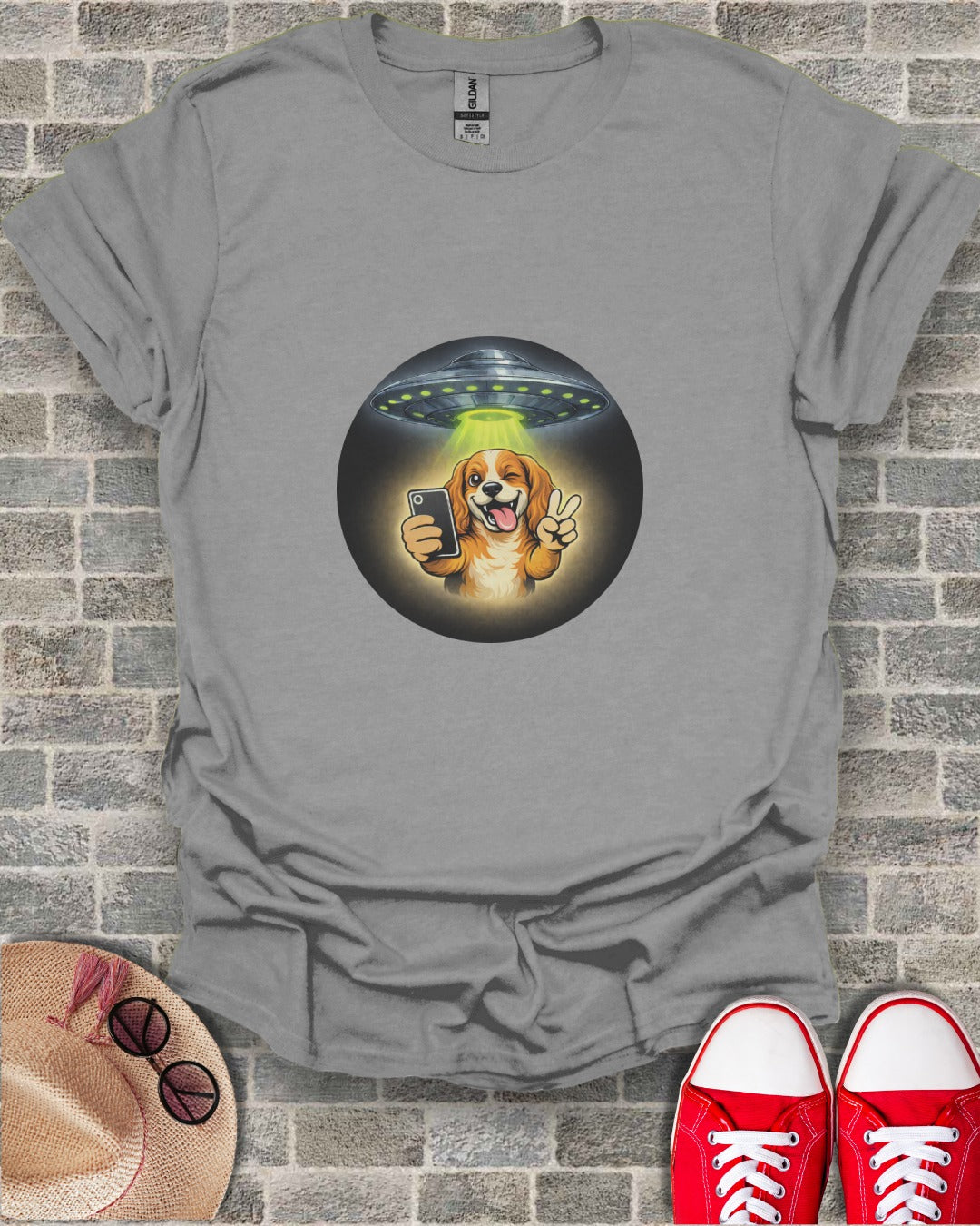 Funny Dog Taking Selfie with UFO Graphic T-Shirt