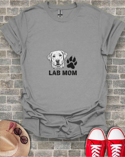 Gray t-shirt with a Labrador face and paw print graphic, text "LAB MOM".