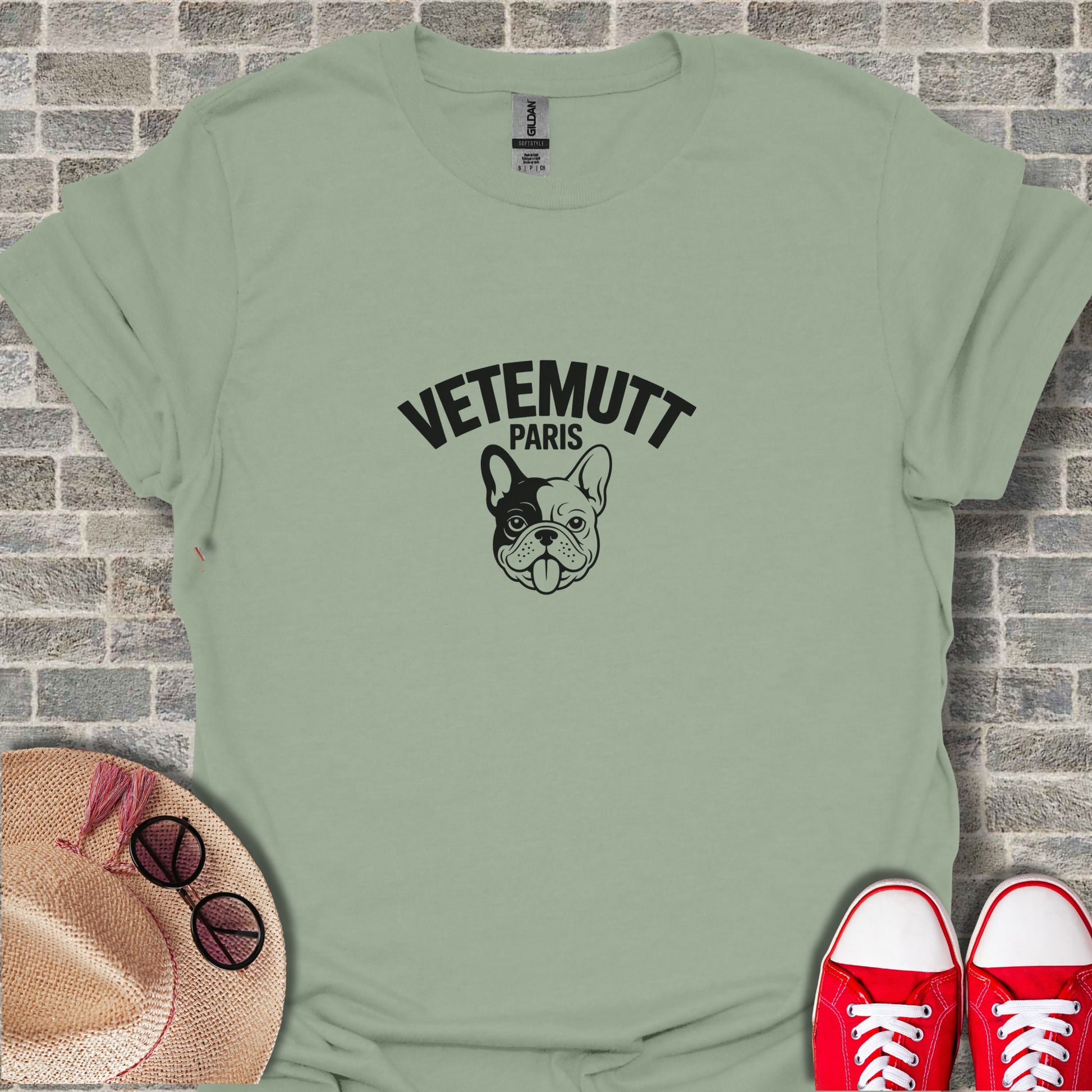 Vetemutt Paris Graphic Tee Shirt Design