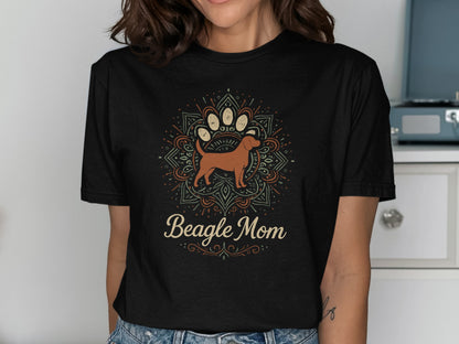 Beagle Mom Mandala Art Dog Lover T-shirt